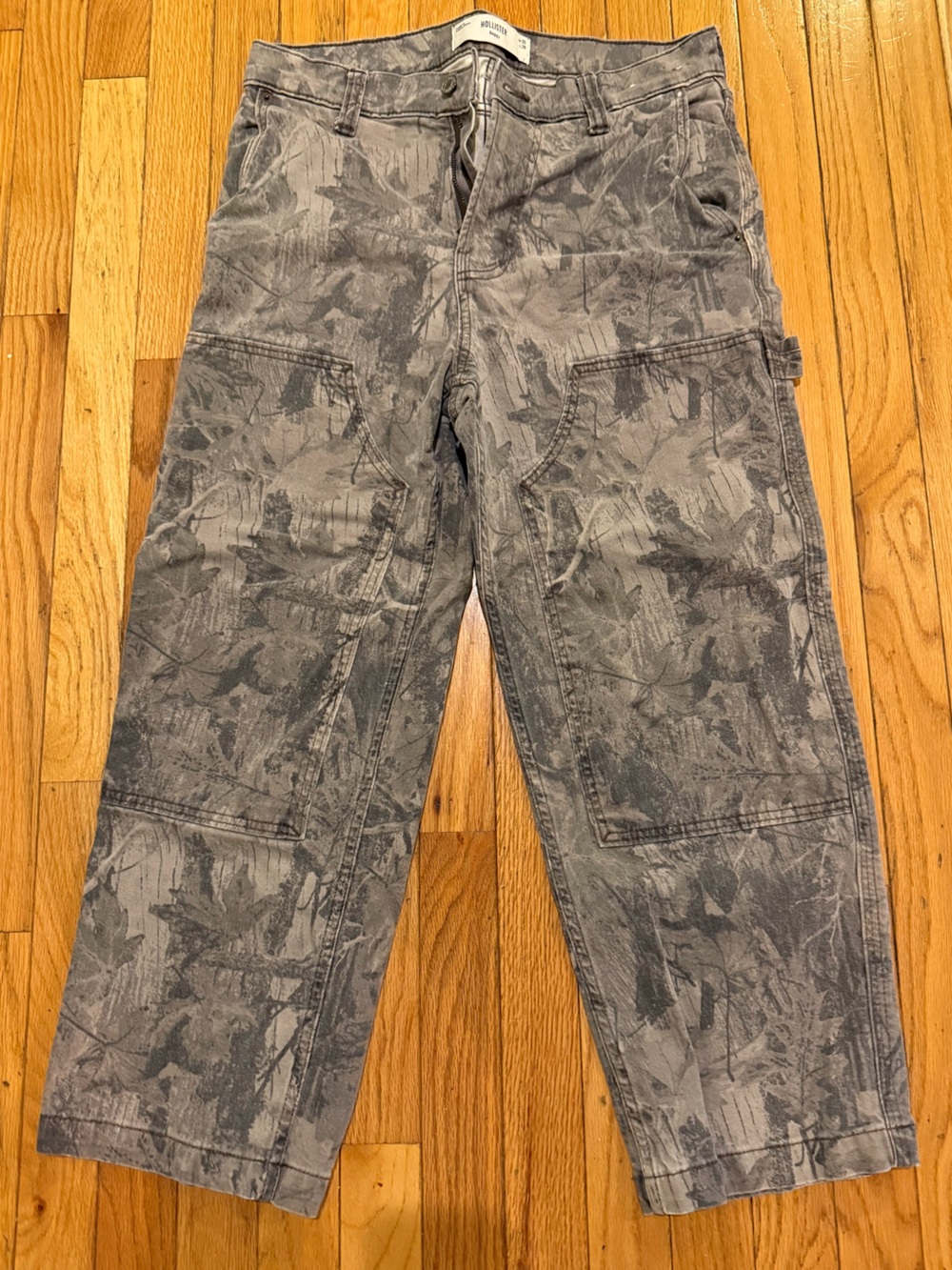 Hollister Gray Camouflage Cargo Pants